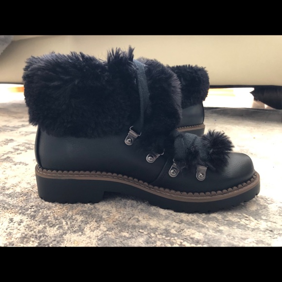 Esprit booties sz 6 - Picture 3 of 4